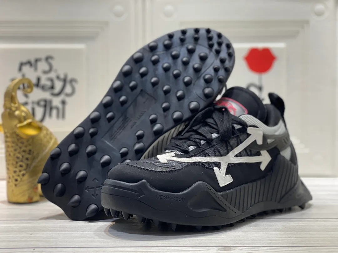 Men's Men's Shoes💰480🌼【New Style】High-end Boutique-🤷‍♂🤷‍♂OFF-WHITE x Air Jordan 】1 The joint shoe has been highly concerned by everyone since its design. The new shoe is shown in the popular Chicago bull white and yellow LOGO color scheme. The shoe body is made of cowhide, cow suede, and other materials. In addition to the X hidden on the inside of the leather, the oversized Swoosh, OFF-WHITE for Nike, Air Jordan 1 birth information and AIR are displayed on both sides of the shoe. The iconic details of OFF-WHITE can be seen on the sole and insole. You can choose a pair if you like the style. Code: 39-44 (45 can be customized